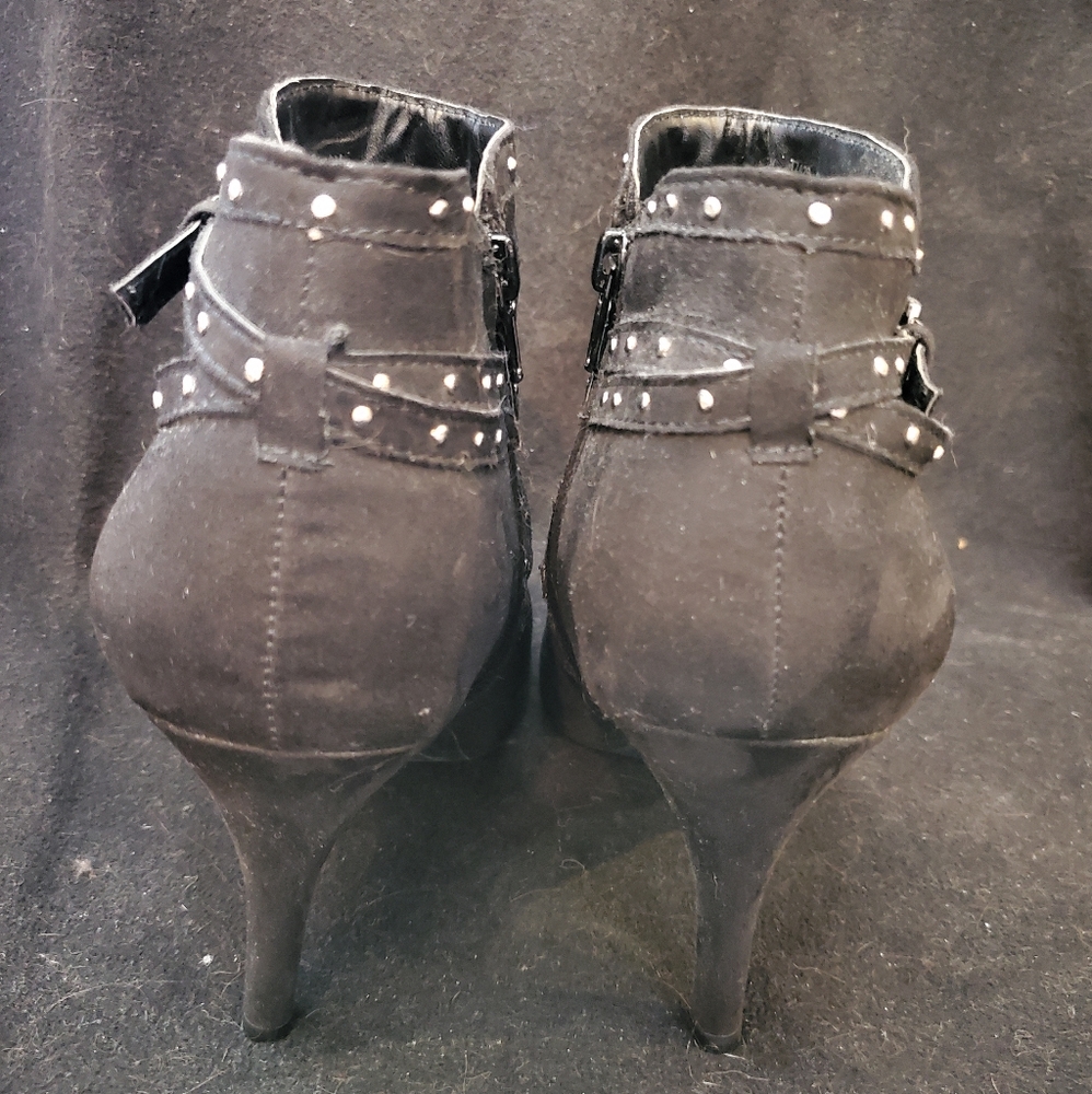 Studded Wrapped Booties - Picture 5 of 6